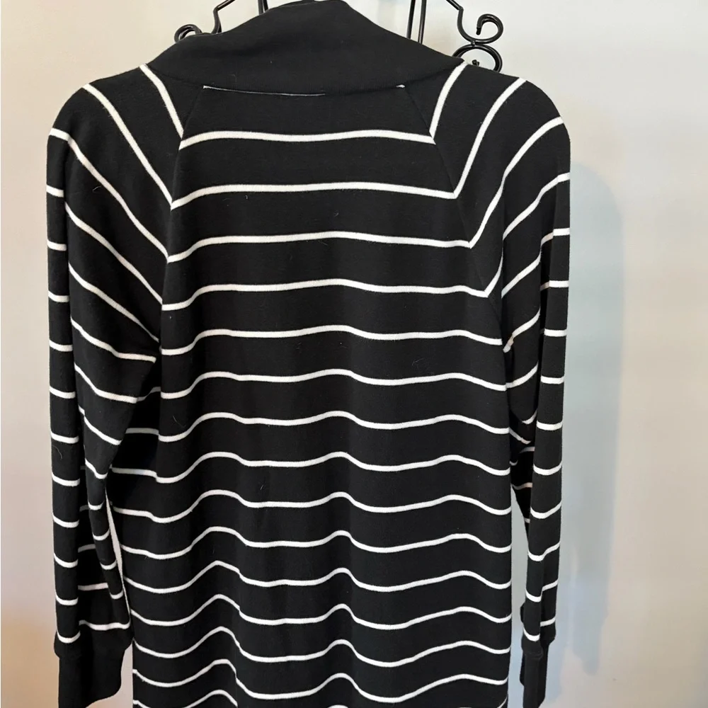 J. Crew Black & White Striped Button-Neck Pullover shirt top sweatshirt small 💕